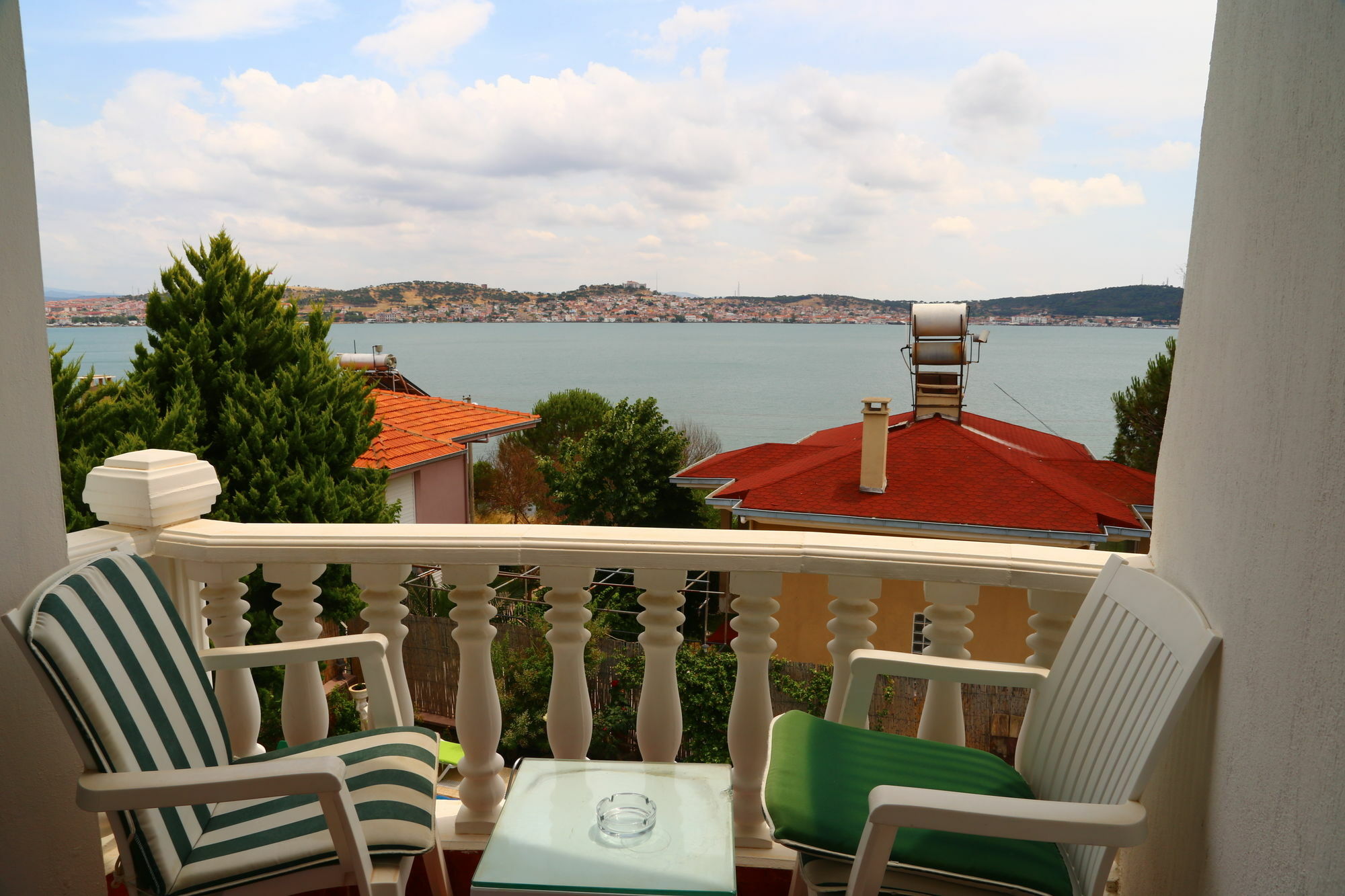 Guzelyali Hotel Ayvalı Εξωτερικό φωτογραφία